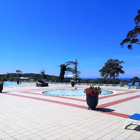 T2 Dans De Charme Piscine Collective Urrugne